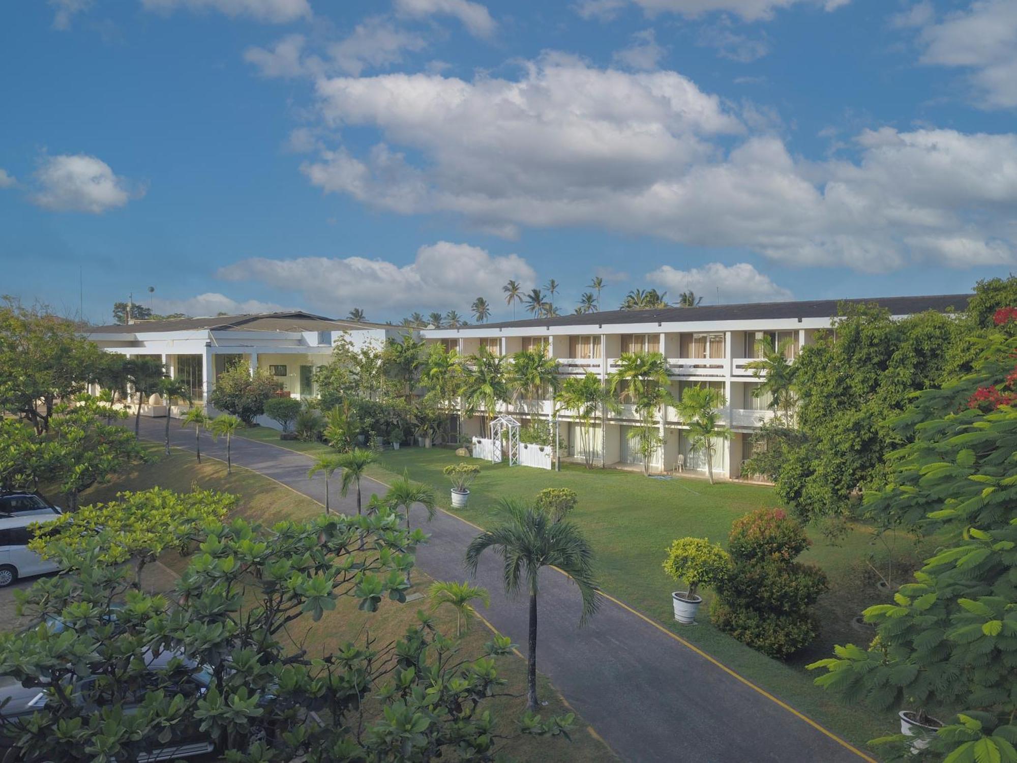 Pegasus Reef - A Beach Resort In Colombo Wattala Kültér fotó